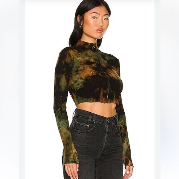 Cotton Citizen × REVOLVE Ibiza Turtleneck in Desert Mirage
New XS - Picture 3 of 6